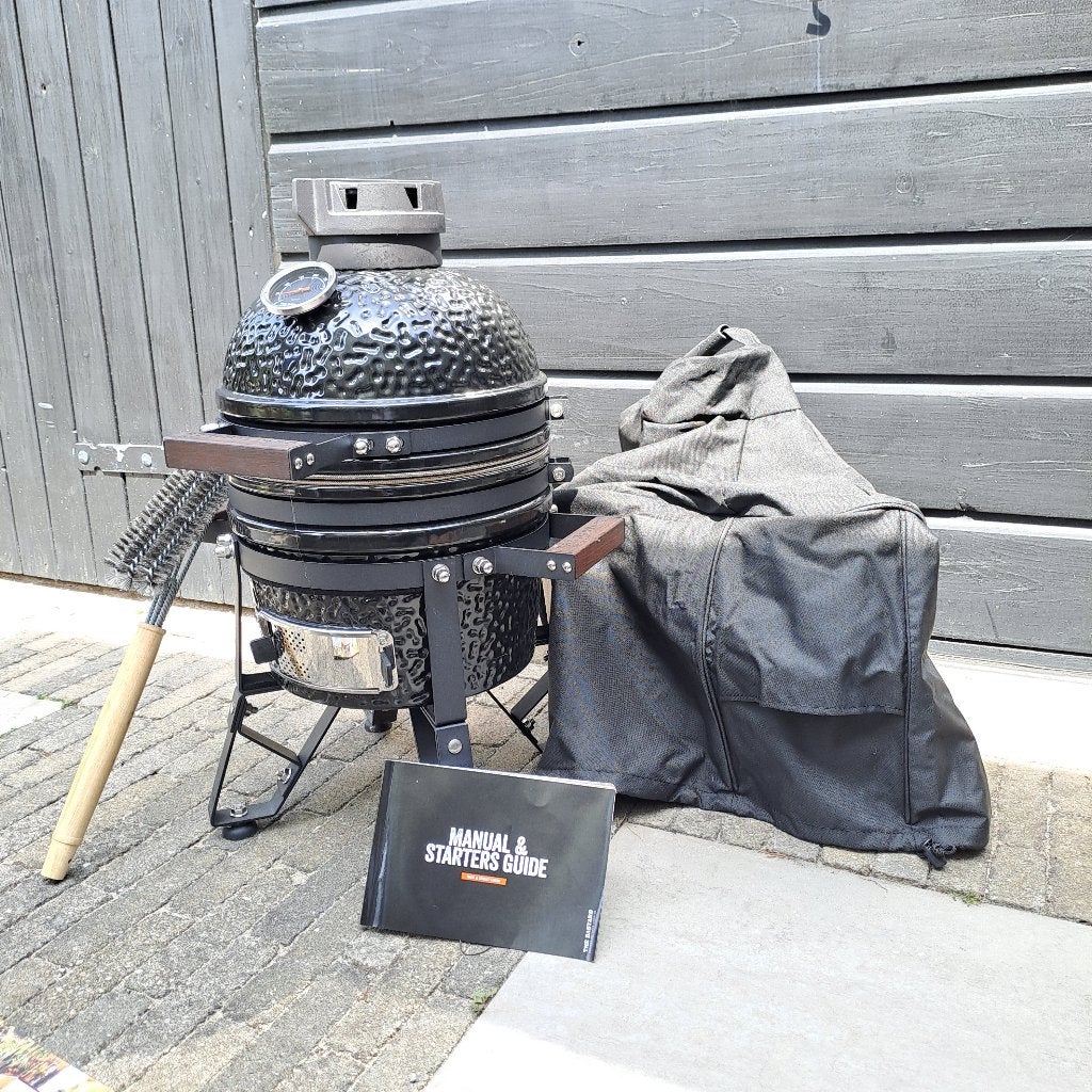Kamado BBQ The Bastard small met accessoires en hoes, Tuin en Terras, Houtskoolbarbecues, Nieuw, Met accessoires, Ophalen