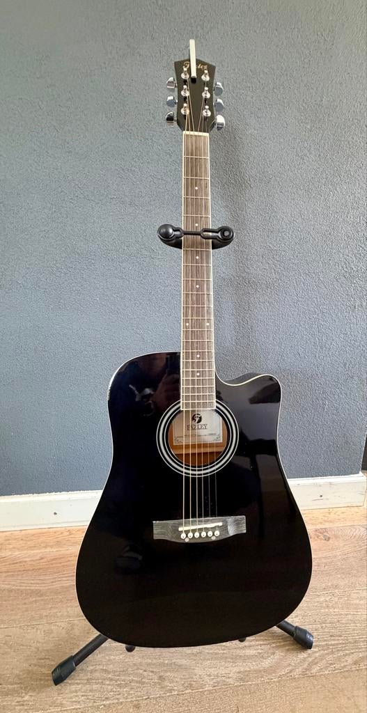 Fazley W40-4/4 (41")BK Westerngitaar Zwart, Muziek en Instrumenten, Piano's, Ophalen, Zo goed als nieuw