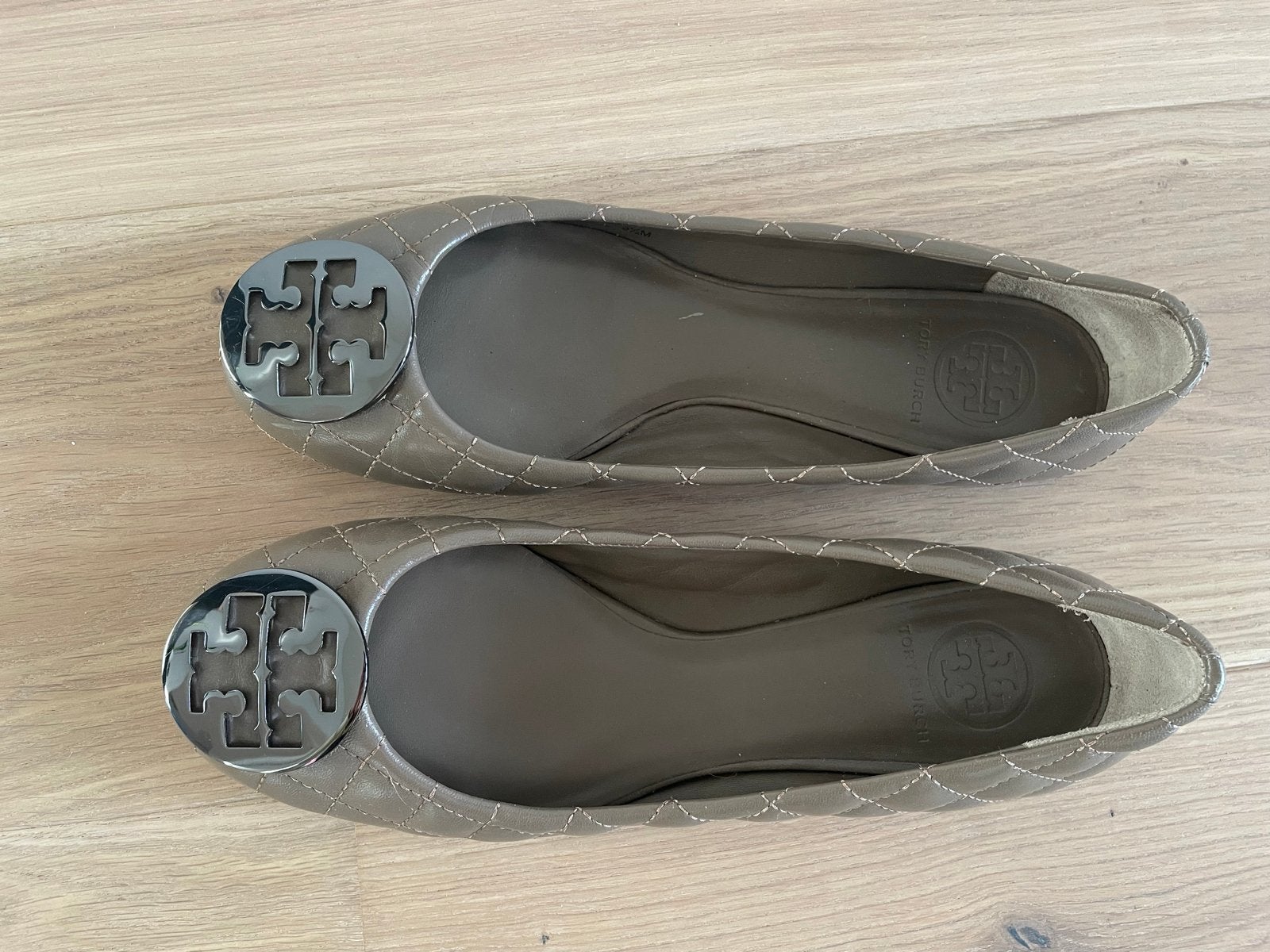 Tory Burch Ballerina's - Zo goed als nieuw maat 40, Kleding | Dames, Ophalen of Verzenden, Zo goed als nieuw, Bruin, Ballerina's