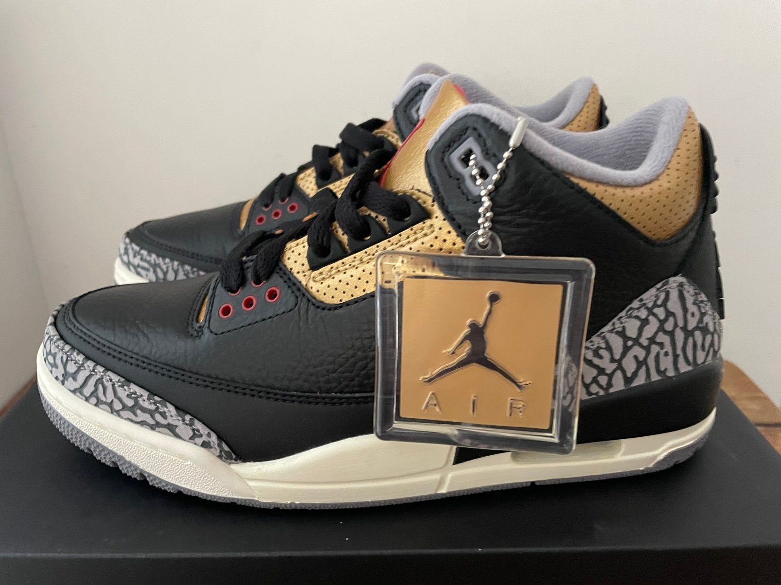 Air Jordan 3 Retro Cement Gold WMNS - EUR 39 Nieuw, Ophalen, Zwart, Nieuw, Sneakers of Gympen