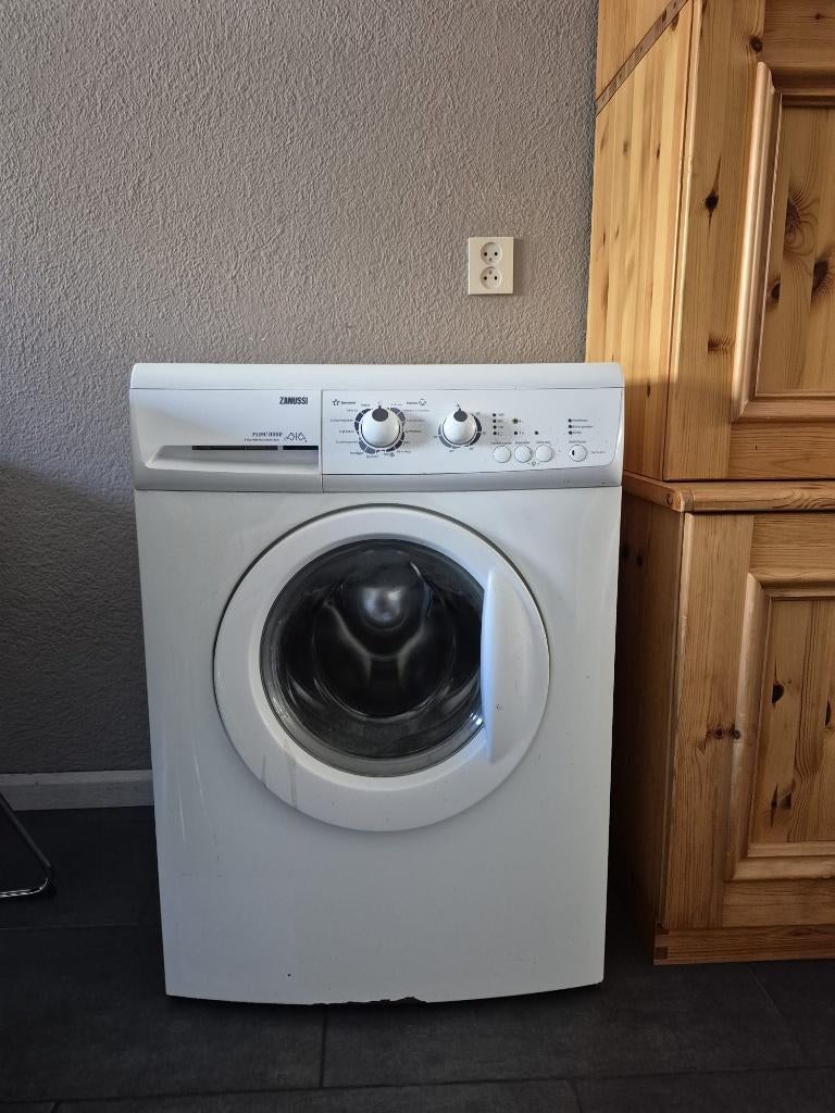 Zanussi Wasmachine wit, Ophalen, 1200 tot 1600 toeren, Gebruikt, 4 tot 6 kg