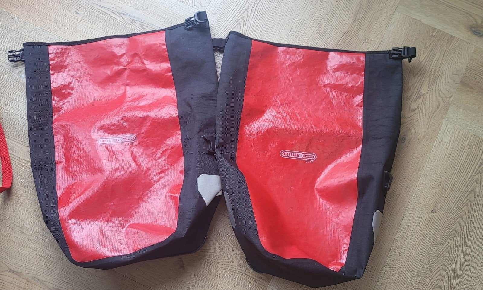 2 Ortlieb City fietstassen 20liter rood/zwart, Ophalen of Verzenden, Gebruikt, Ortlieb