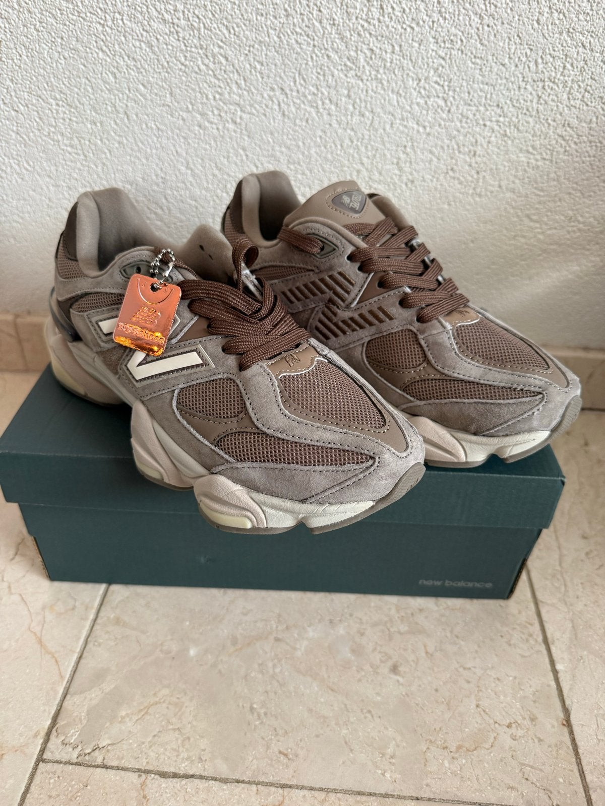 New Balance 9060 'Brown', Bruin, Nieuw, Ophalen of Verzenden, Sneakers of Gympen