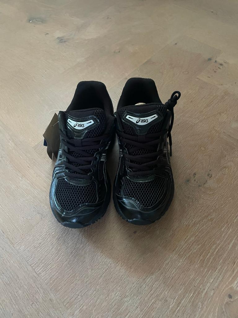 Nieuwe Asics Gel-kayano14-Maat 42, Zwart, Nieuw, Ophalen of Verzenden, Sneakers of Gympen