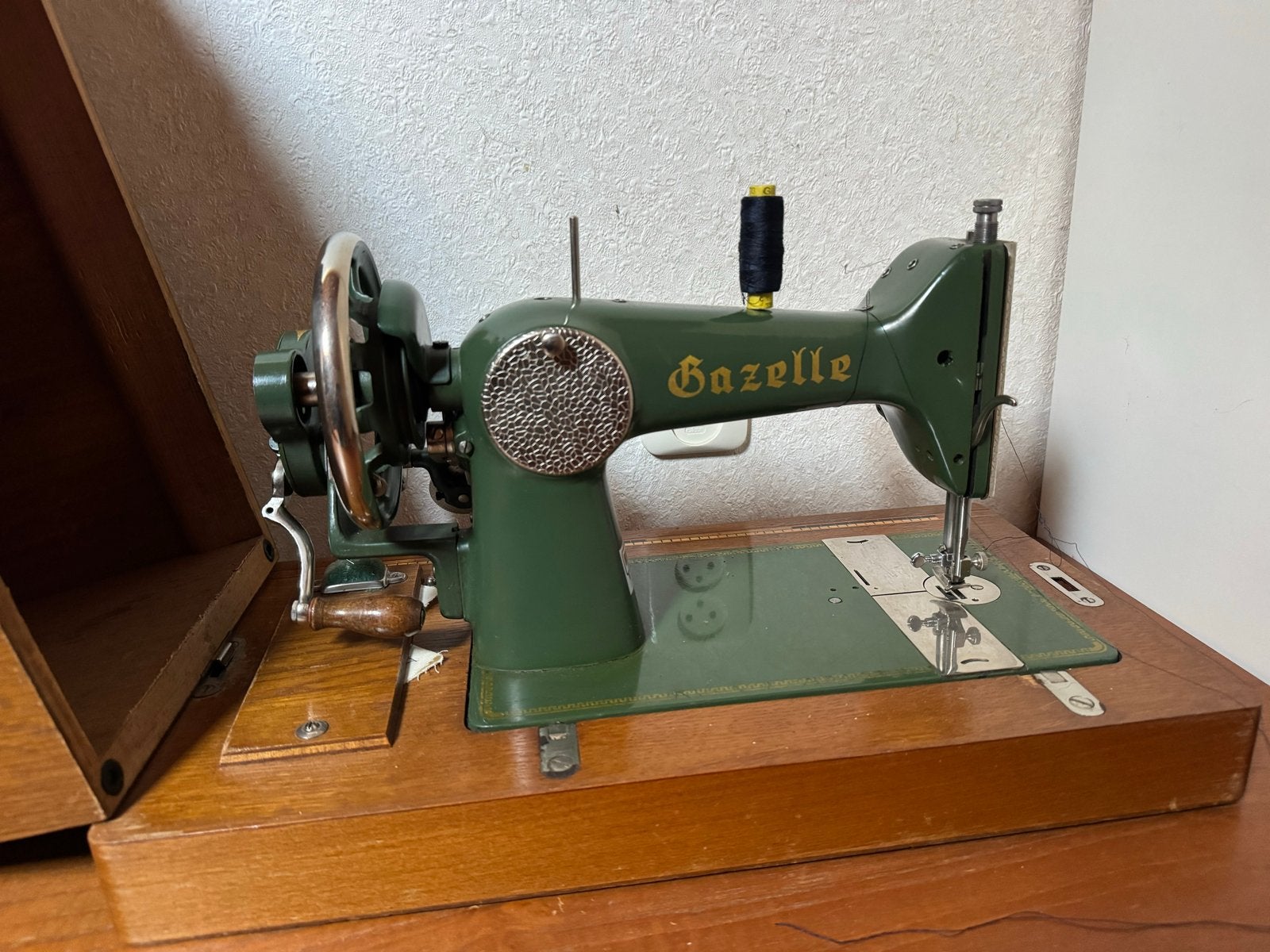 Vintage Gazelle Naaimachine in Houten Koffer, Ophalen