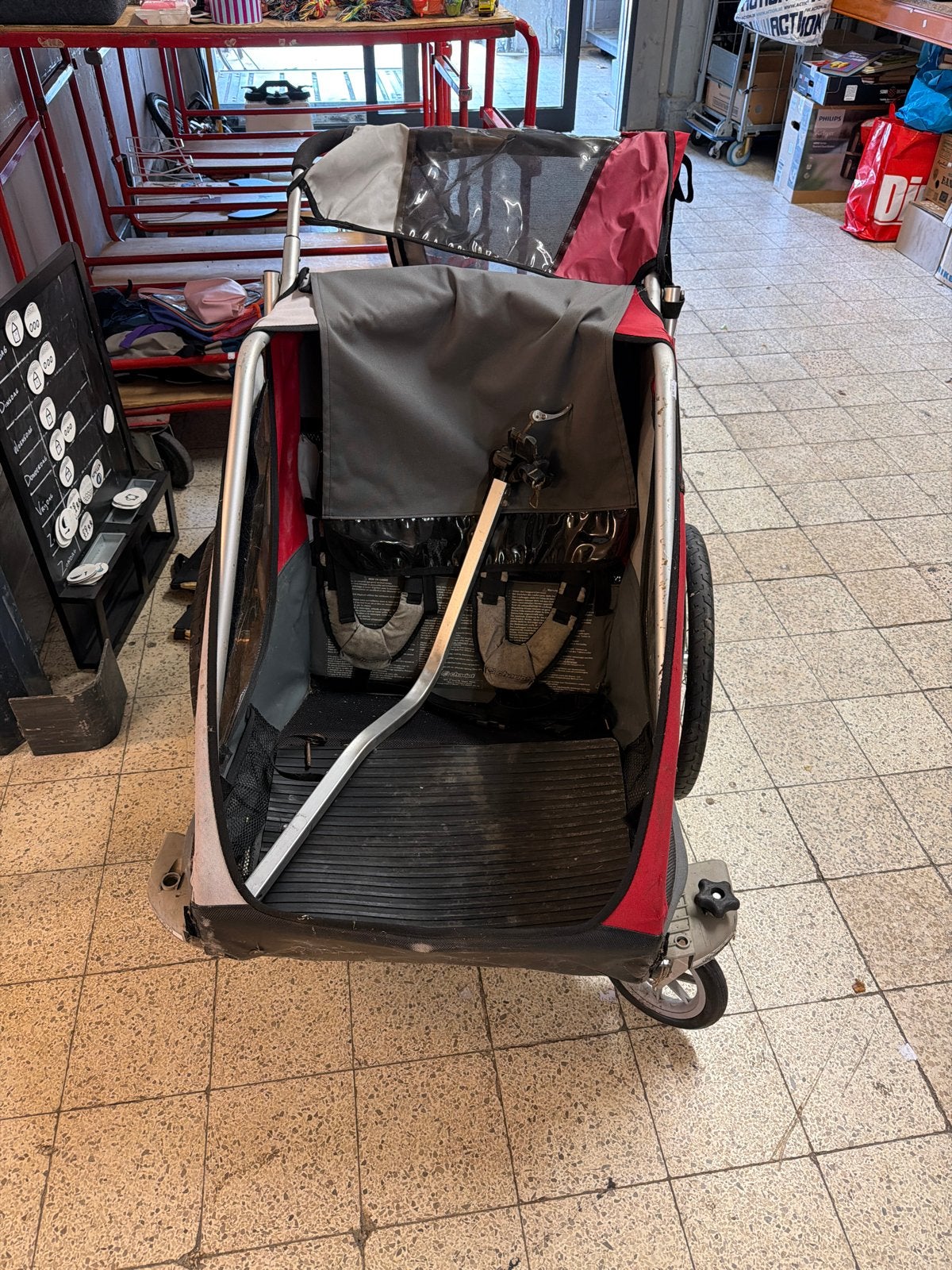 Chariot Cougar 1 Kinderkar - Rood/Grijs, Opvouwbaar, Ophalen, Gebruikt, Opvouwbaar, .
