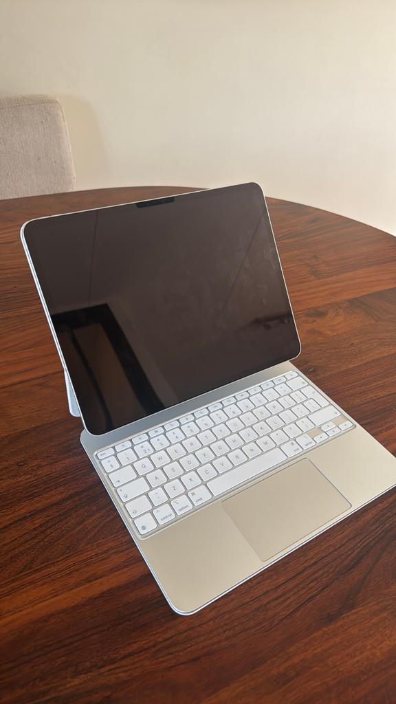 Apple iPad Pro 13-inch M4 512GB WiFi+Cellular+Magic Keyboard, Computers en Software, Apple iPads, Ophalen, Apple iPad, Zo goed als nieuw
