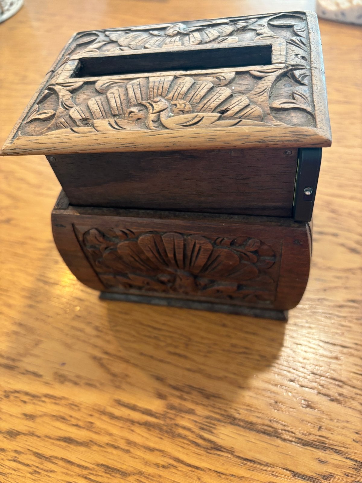 Antieke houten doos met houtsnijwerk, Ophalen of Verzenden