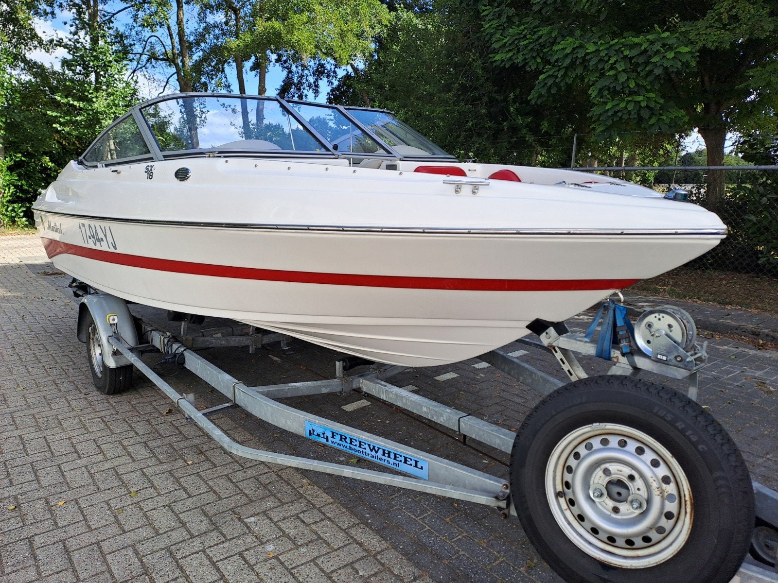 Mariah SX18 Bowrider – Topstaat – Inclusief trailer, Ophalen, Overige merken, Gebruikt, Binnenboordmotor
