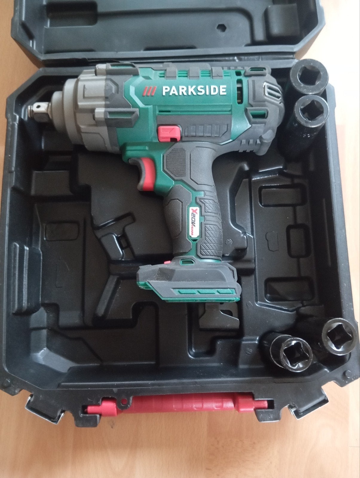 Parkside Accu Slagmoersleutel met Doppen, Doe-het-zelf en Verbouw, Ophalen of Verzenden, Zo goed als nieuw, Overige typen