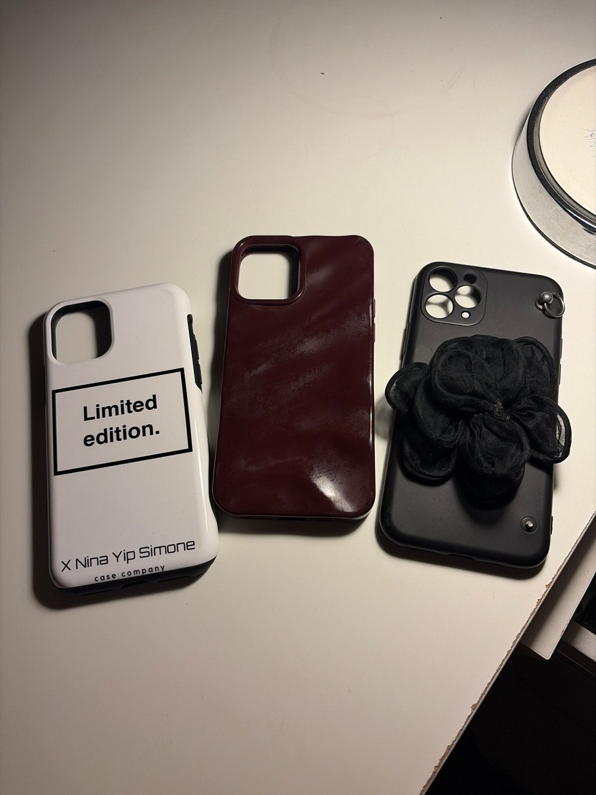 3 iPhone 11 pro  hoesjes: Limited Edition, Bruin, Zwart, Kunststof, Gebruikt, Overige merken, Hoesje of Tasje