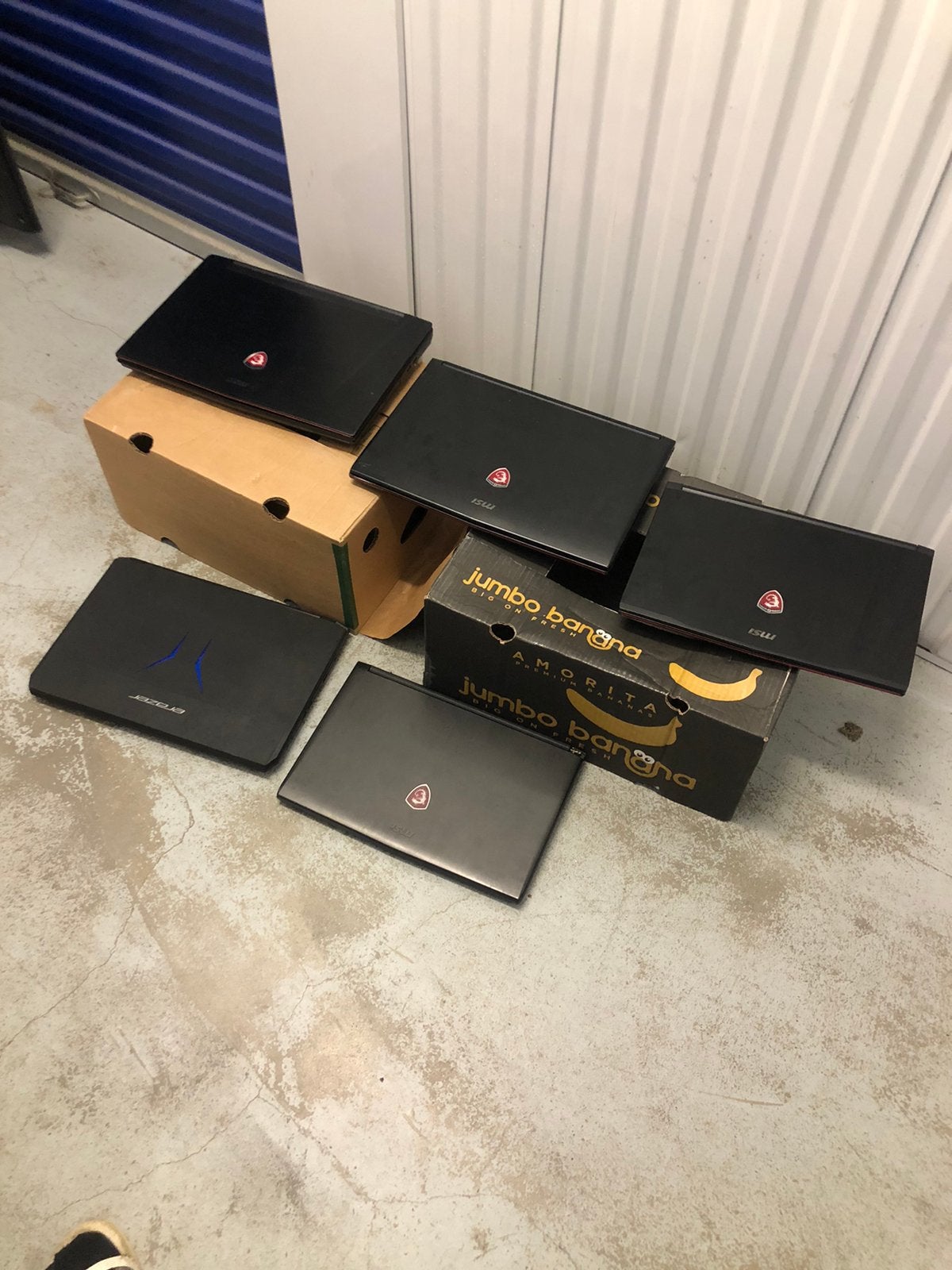 4 stuks msi gaming laptop 1 stuks MEDION ERAZER, Ophalen of Verzenden, Zo goed als nieuw, Overige typen, Overige merken