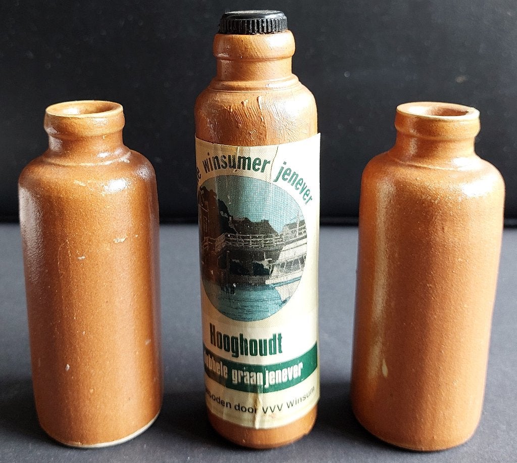 3 jenever flesjes - steengoed - 1 Winsumer jenever - S 251, Ophalen of Verzenden