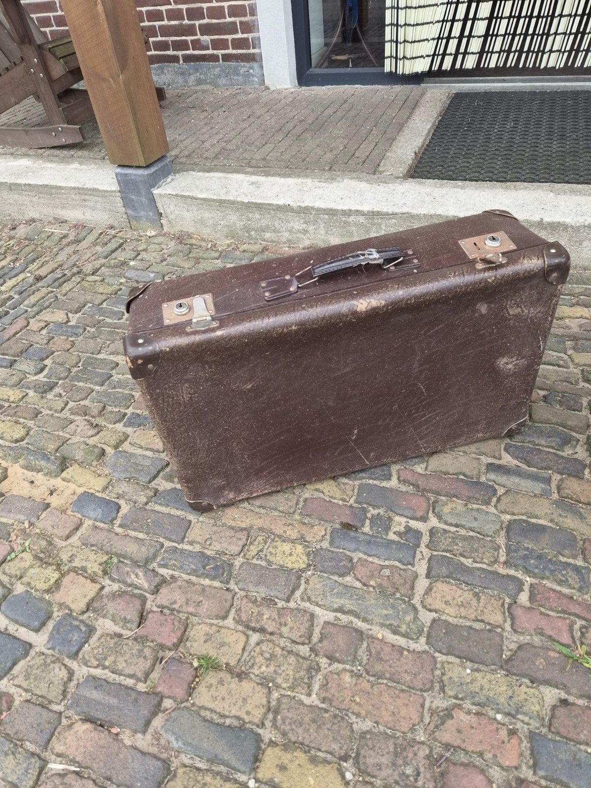 Oude koffer zonder sleutel - 66x45 cm, Ophalen, Gebruikt