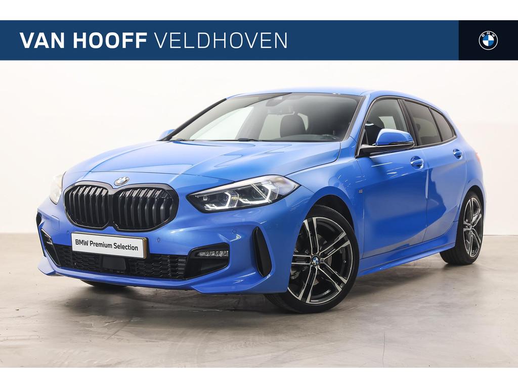 BMW 1 Serie 118i Executive M Sport Automaat / Trekhaak / Spo, 136 pk, Gebruikt, Met garantie (alle), Blauw