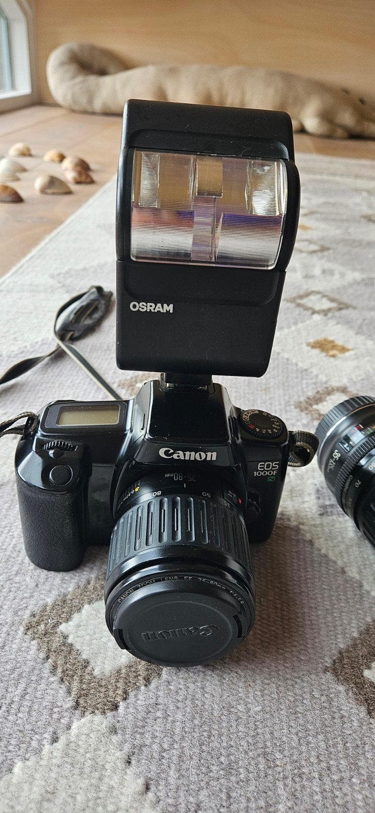 Canon EOS 1000F Spiegelreflexcamera met Osram flitser, Ophalen of Verzenden