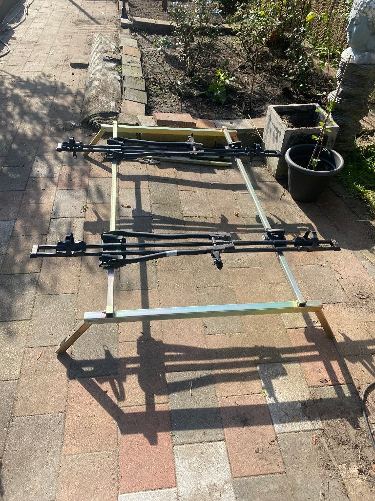 2 thule fietsendragers met frame, Ophalen, Gebruikt