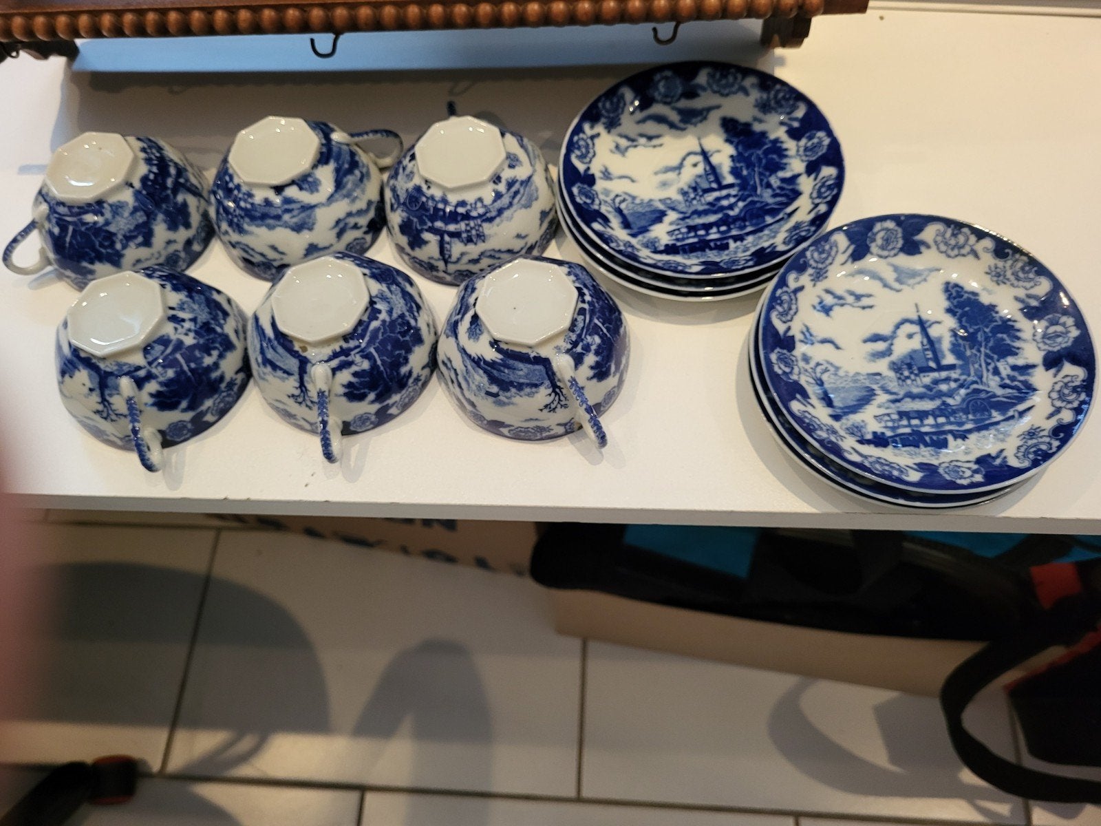 Set van 6 Chinees porseleinen kopjes en schotels met rekje, Ophalen of Verzenden