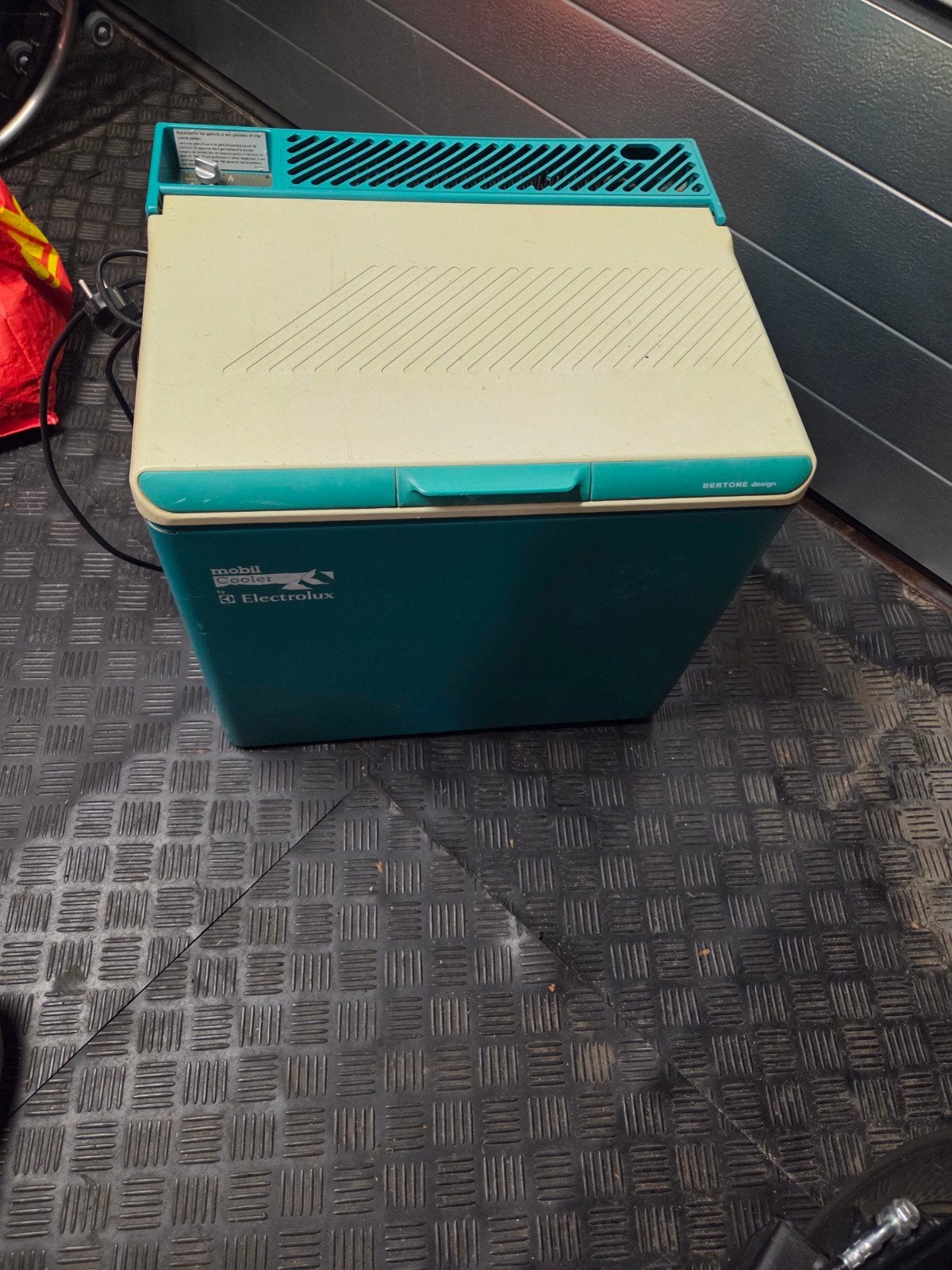 koelbox 220  volt 12volt eventueel gas, Ophalen, Gebruikt, Elektrisch