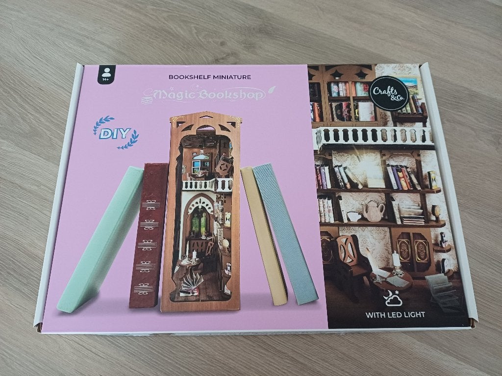 Te koop DIY Magic Bookshop (Action), Verzamelen, Ophalen of Verzenden, Nieuw, Poppenhuis