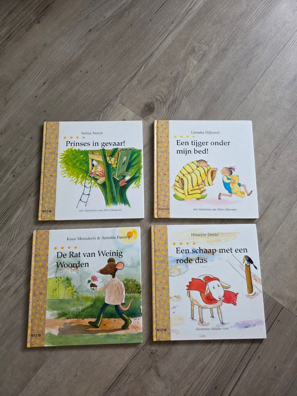 4x kinderboeken, Ophalen of Verzenden, Zo goed als nieuw, Fictie algemeen