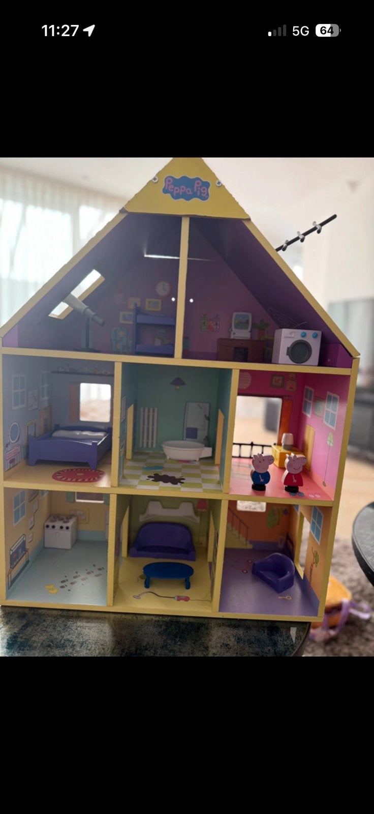 Houten poppen huis peppa pig, Kinderen en Baby's, Speelgoed | Poppenhuizen, Ophalen of Verzenden, Zo goed als nieuw, Poppenhuis