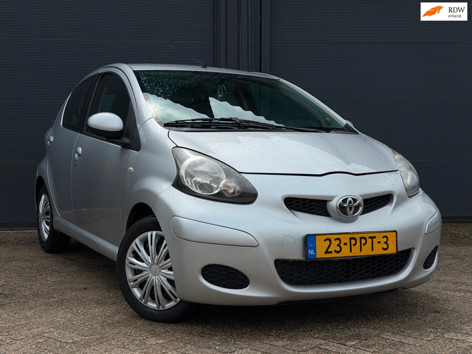 Toyota Aygo 1.0 | NWE APK | Airco | E-Pakket |, Auto's, Voorwielaandrijving, Gebruikt, 4 stoelen, Startonderbreker