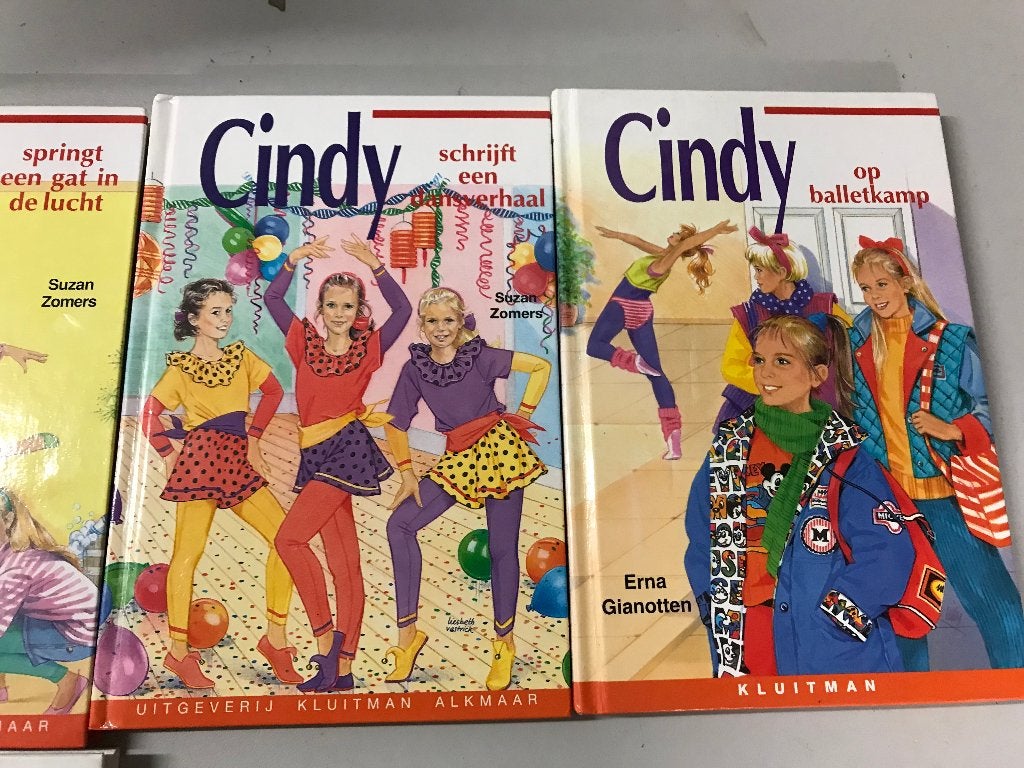 T.K. nog 5 boeken van Cindy Zie actuele lijst, Ophalen of Verzenden, Gelezen, Erna Gianotten, Fictie algemeen
