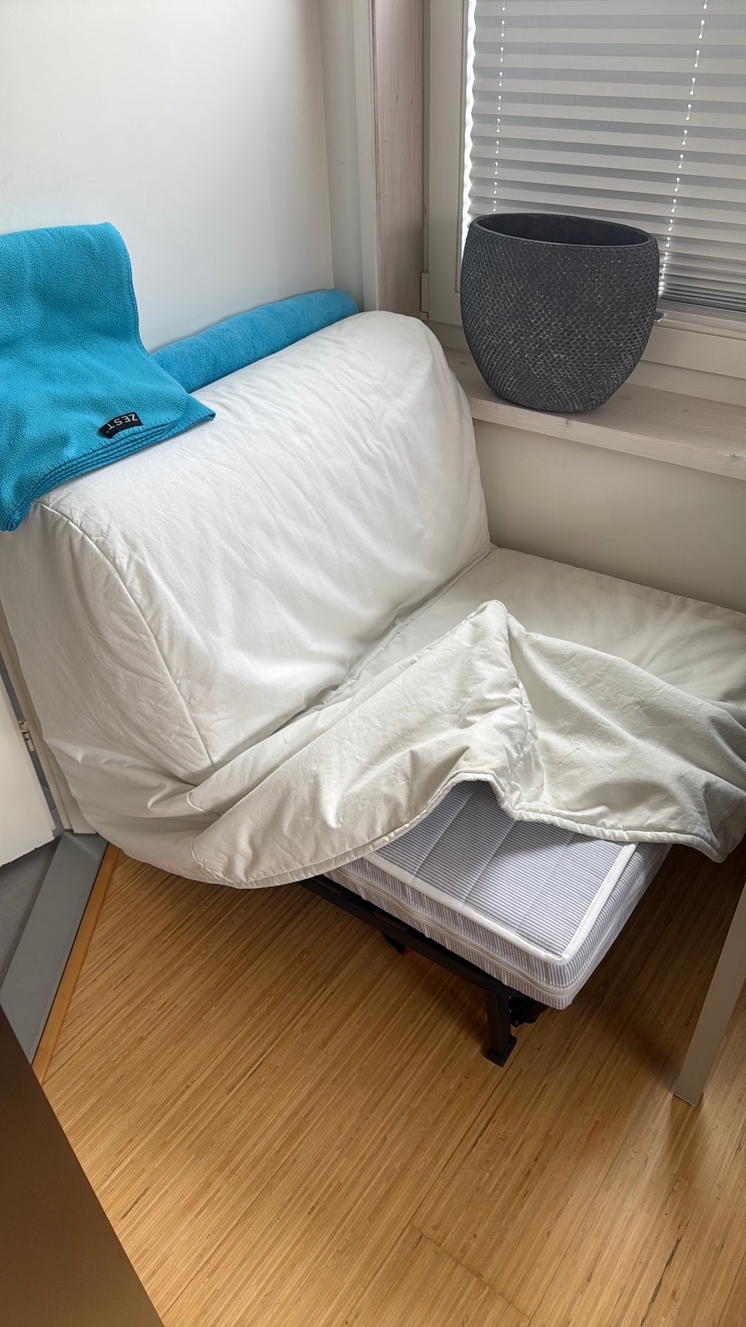 Ikea slaapbank, Huis en Inrichting, Slaapkamer | Slaapbanken, Ophalen, Gebruikt, Eenpersoons, Wit