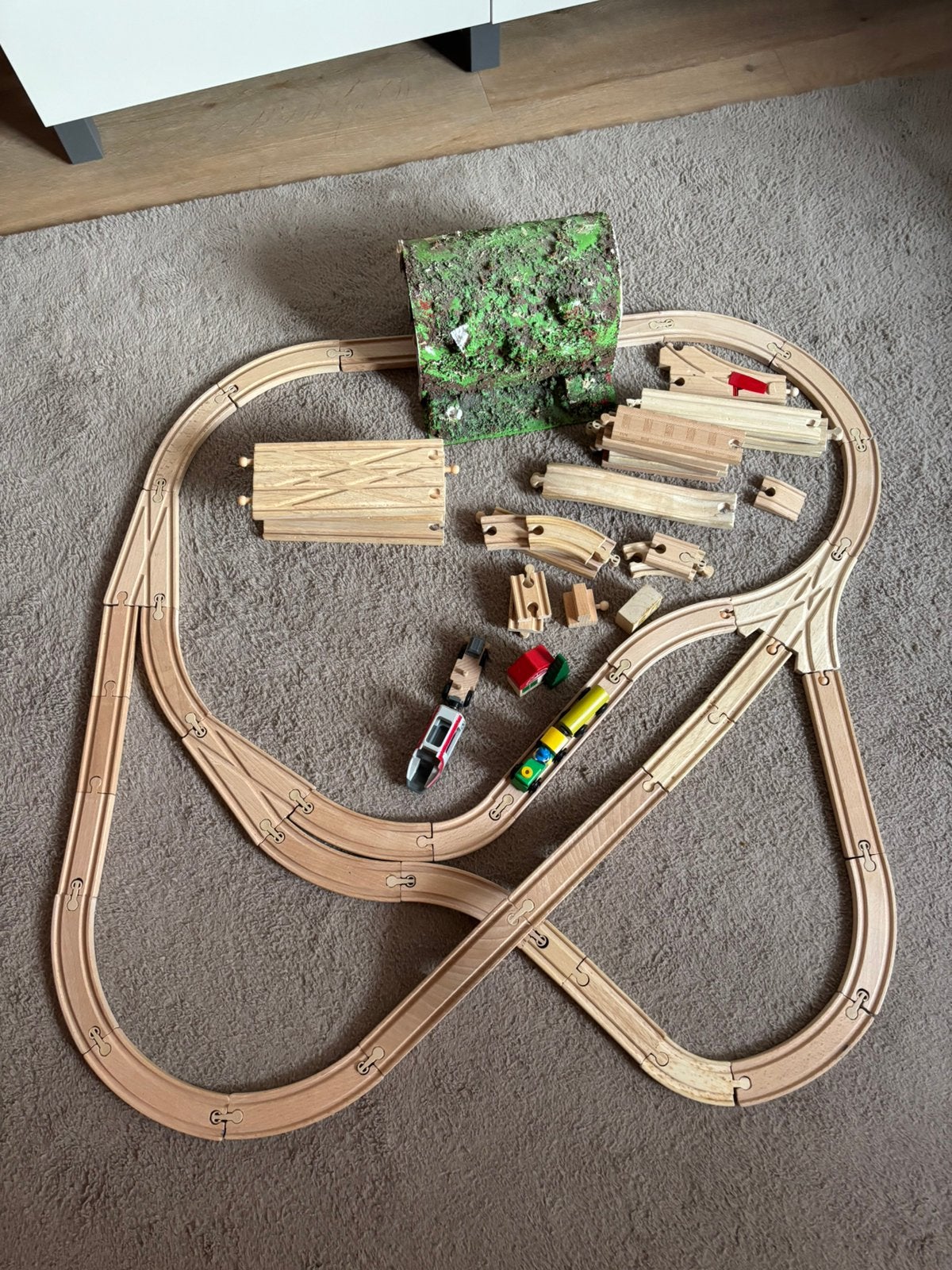 Houten treinbaan met tunnel, brug, wissels en trein, Ophalen of Verzenden, Gebruikt