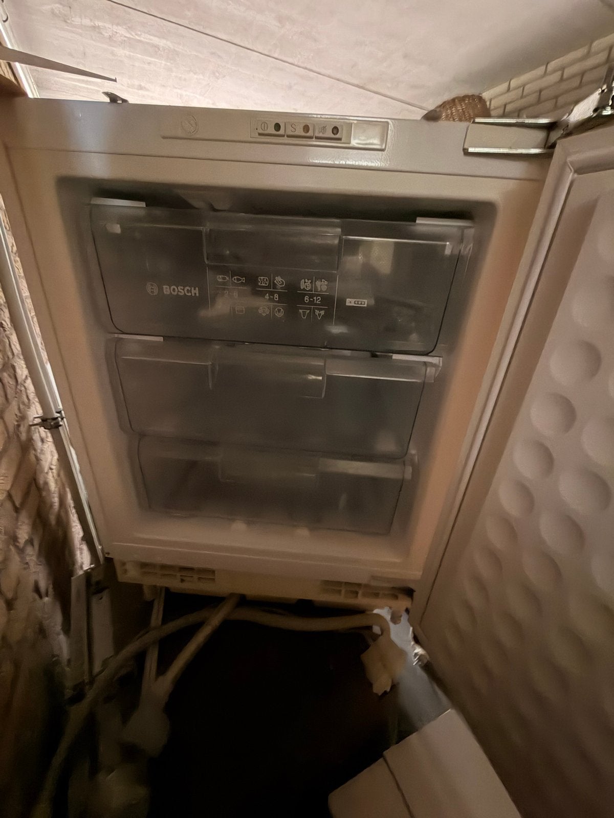 Bosch GUD15A40 Inbouw Vriezer - 100 liter, Energieklasse A, Witgoed en Apparatuur, Vriezers en Diepvrieskisten, Gebruikt, Minder dan 60 cm