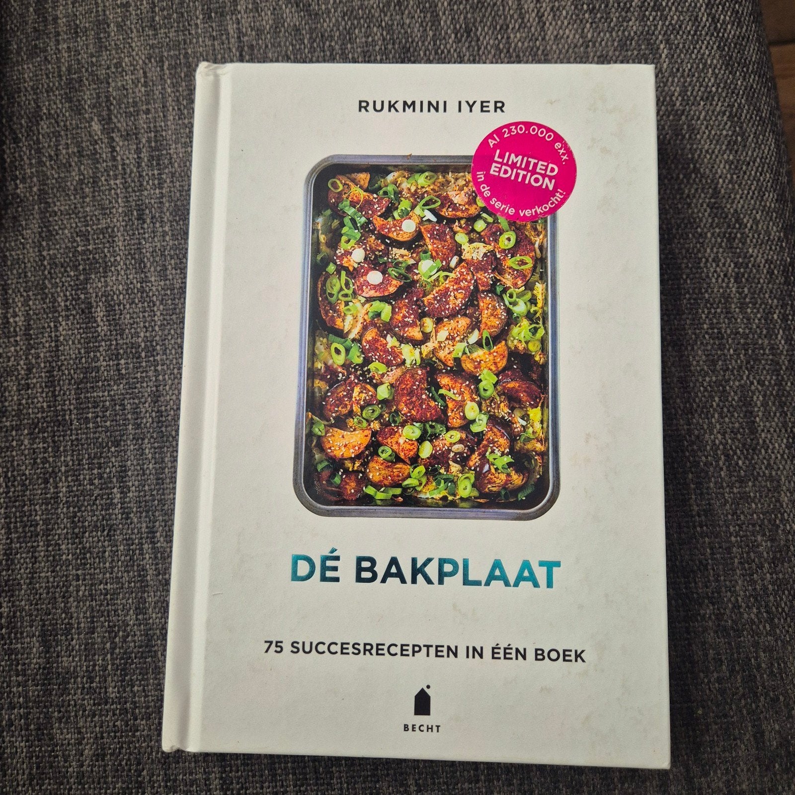 DÉ BAKPLAAT - 75 succesrecepten in één boek, Boeken, Kookboeken, Hoofdgerechten, Gezond koken, Rukmini Iyer, Ophalen of Verzenden