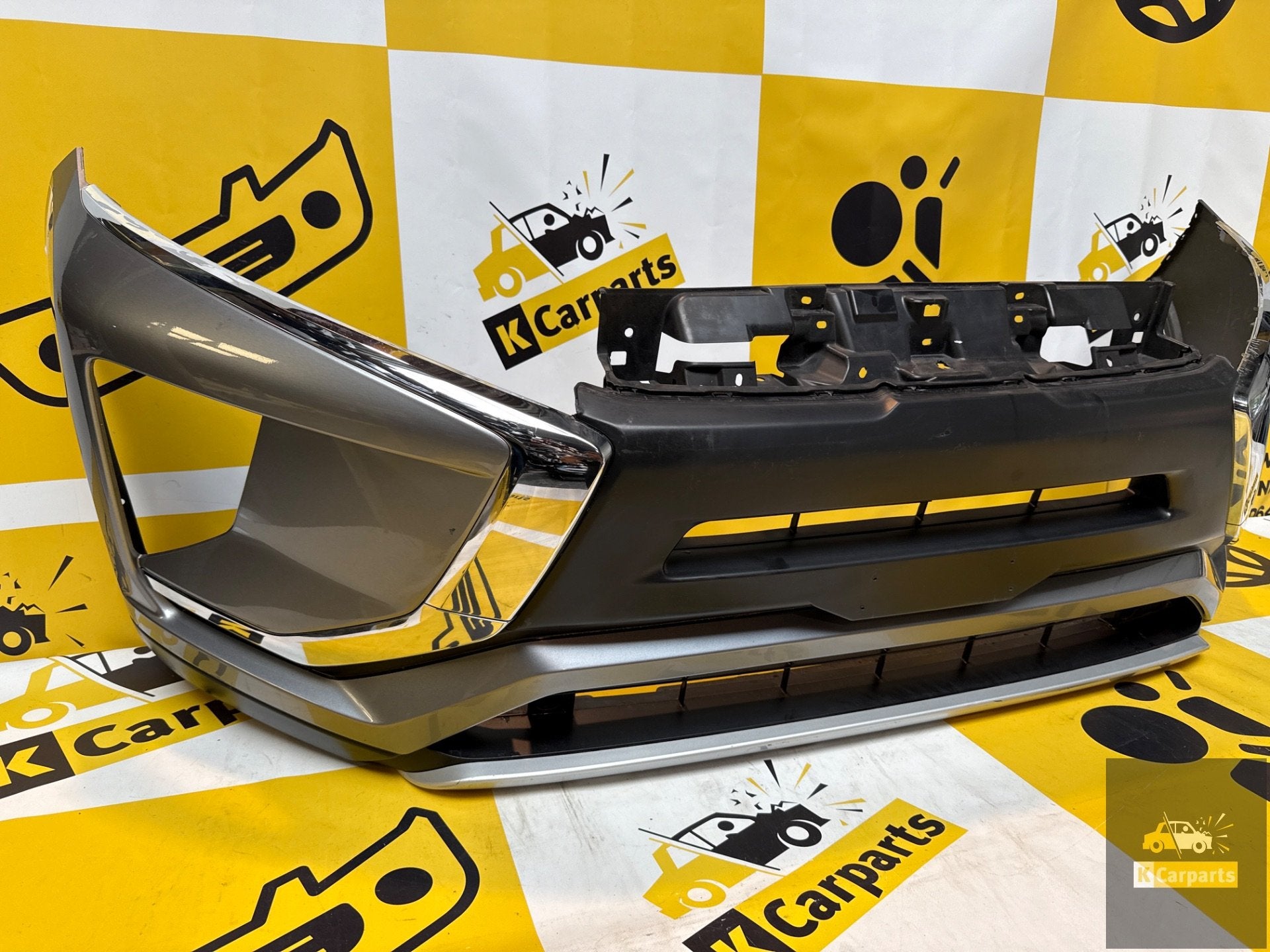 Voorbumper Mitsubishi Eclipse Cross bumper 6400-H717ZZ, Auto-onderdelen, Info@fabrikant.eu, Ophalen of Verzenden, Fabrikant BV