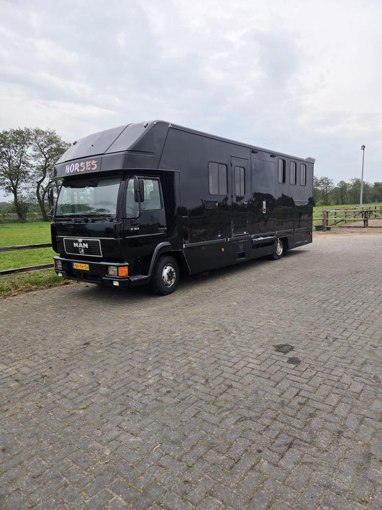 Man!! 4-paarden vrachtwagen met living!, Auto's, Euro 2, Achterwielaandrijving, Zwart, MAN