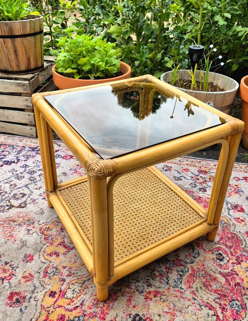Vintage rotan bijzettafel met glasplaat, Ophalen, Rechthoekig, Minder dan 55 cm