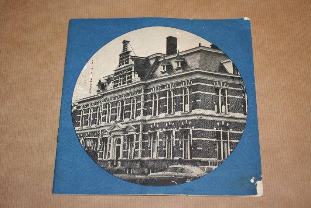Informatie-uitgave Diakonessenhuis Leeuwarden ca. 1960, Ophalen of Verzenden, Gelezen