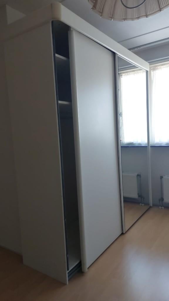 Kledingkast GRATIS!, Ophalen, Overige materialen, Met deur(en), Gebruikt
