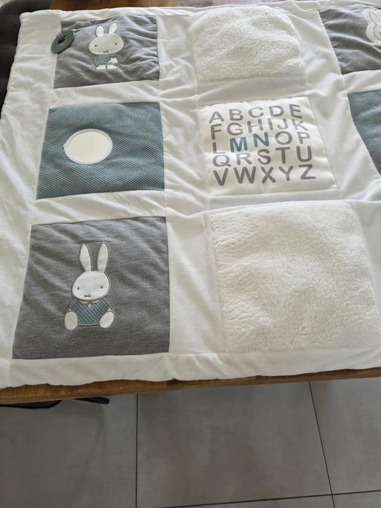 NIJNTJE BOX / VLOER SPEELKLEED 80cm x 100cm x 9cm, Ophalen, Zo goed als nieuw