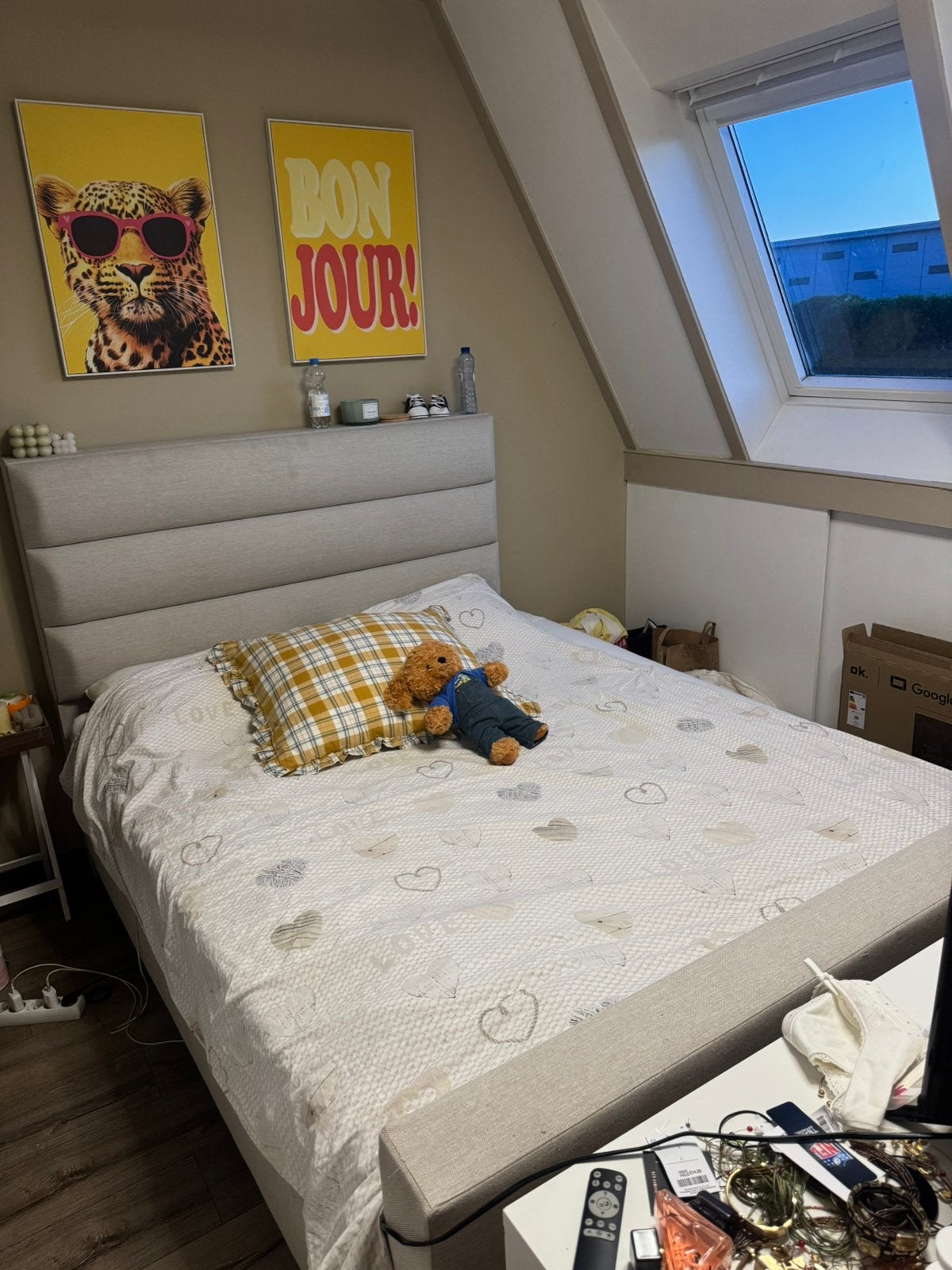 2 persoons boxpring met hoofdbord, Huis en Inrichting, Slaapkamer | Boxsprings, Ophalen, Beige, Tweepersoons, Zo goed als nieuw