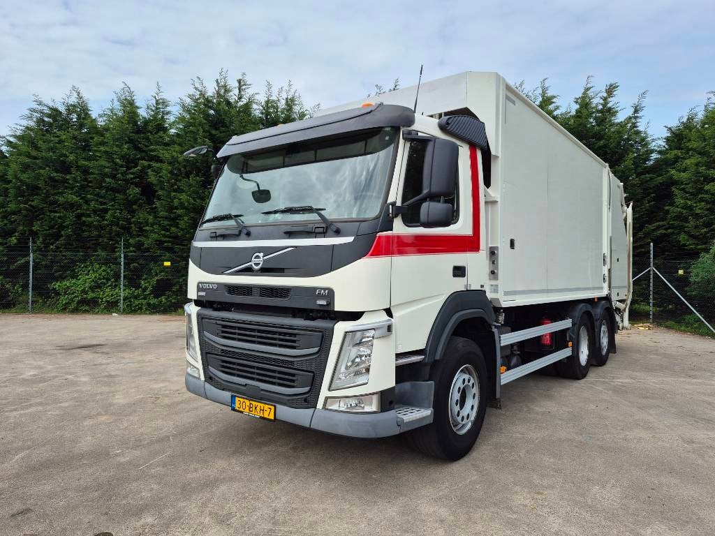 Volvo FM 330 Vuilniswagen (bj 2017), Automaat, Euro 6, Overige brandstoffen, Bedrijf