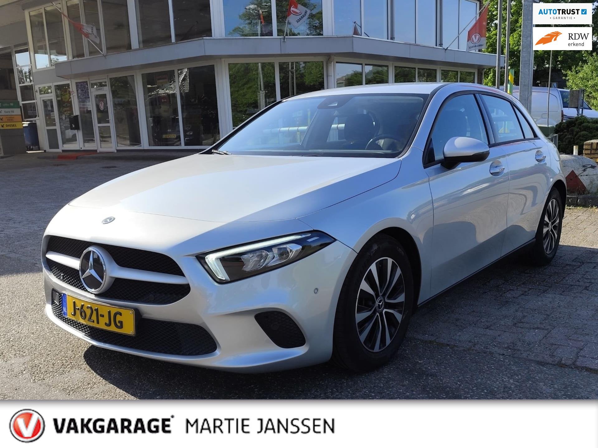 Mercedes-Benz A-klasse 180 Business Solution, Auto's, Gebruikt, 4 cilinders, Origineel Nederlands, Bedrijf