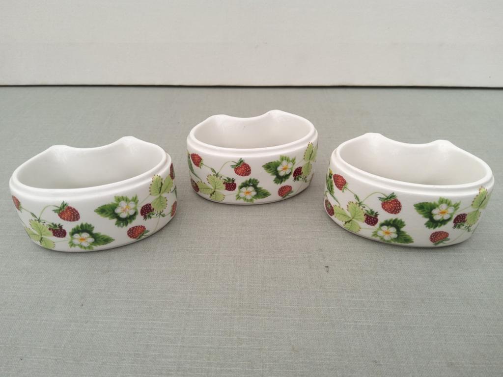Portmeirion - Summer Strawberries - 3 Servetringen, Antiek en Kunst, Ophalen of Verzenden