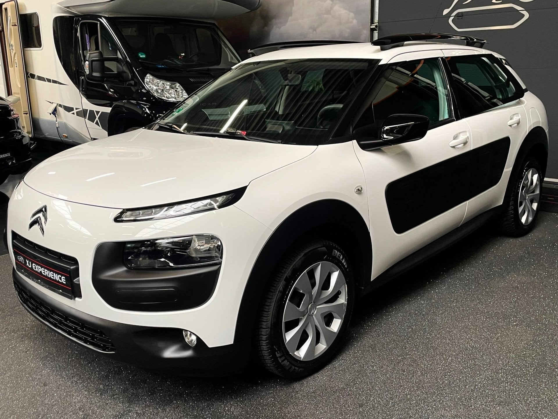 Citroen C4 CACTUS 1.2 PureTech Business AIRCO STOELVERW CAME, Voorwielaandrijving, Stof, Gebruikt, 1199 cc