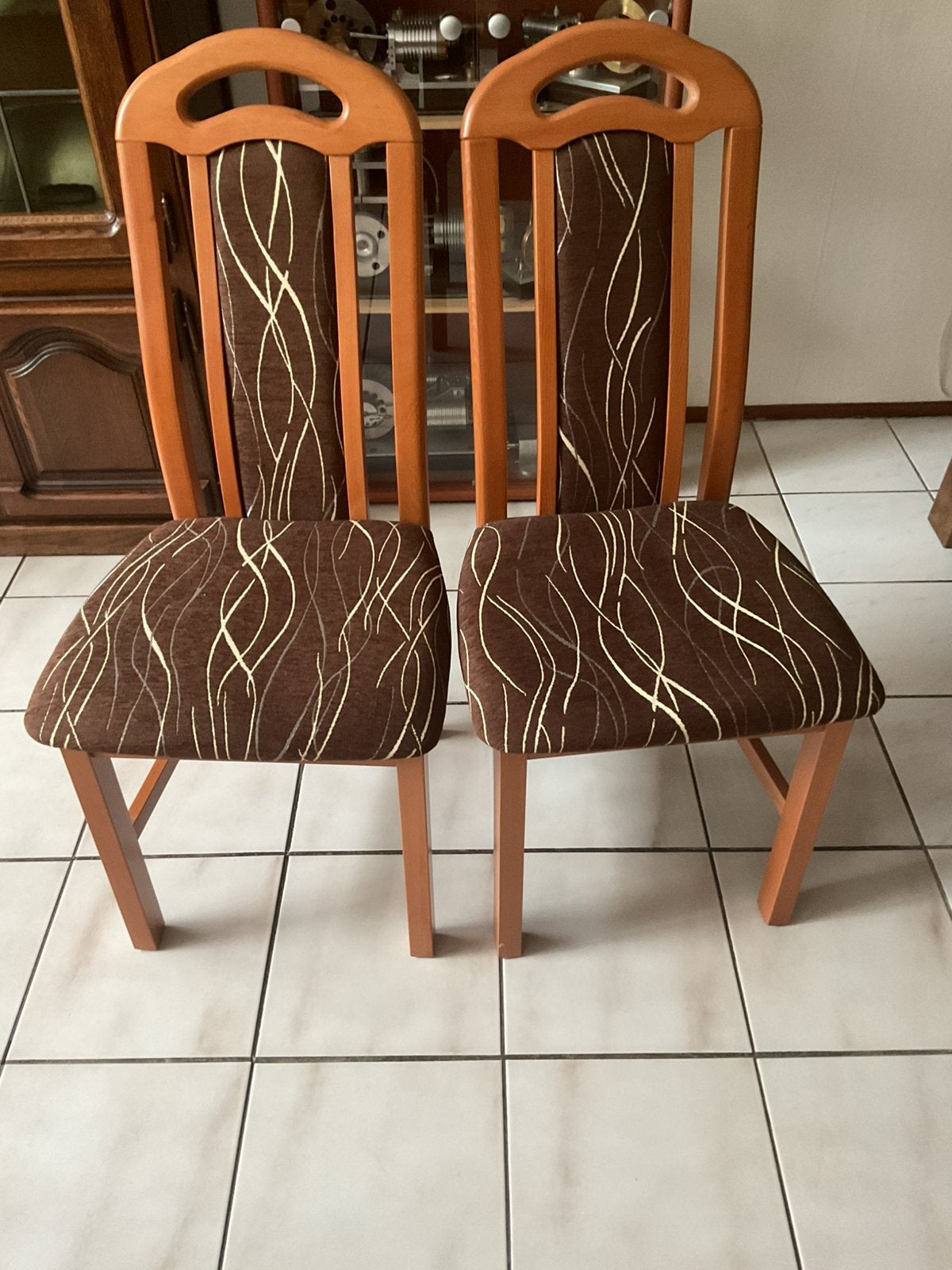 4 x stoelen (Als nieuw), Huis en Inrichting, Stoelen, Ophalen, Overige kleuren, Zo goed als nieuw, Vier