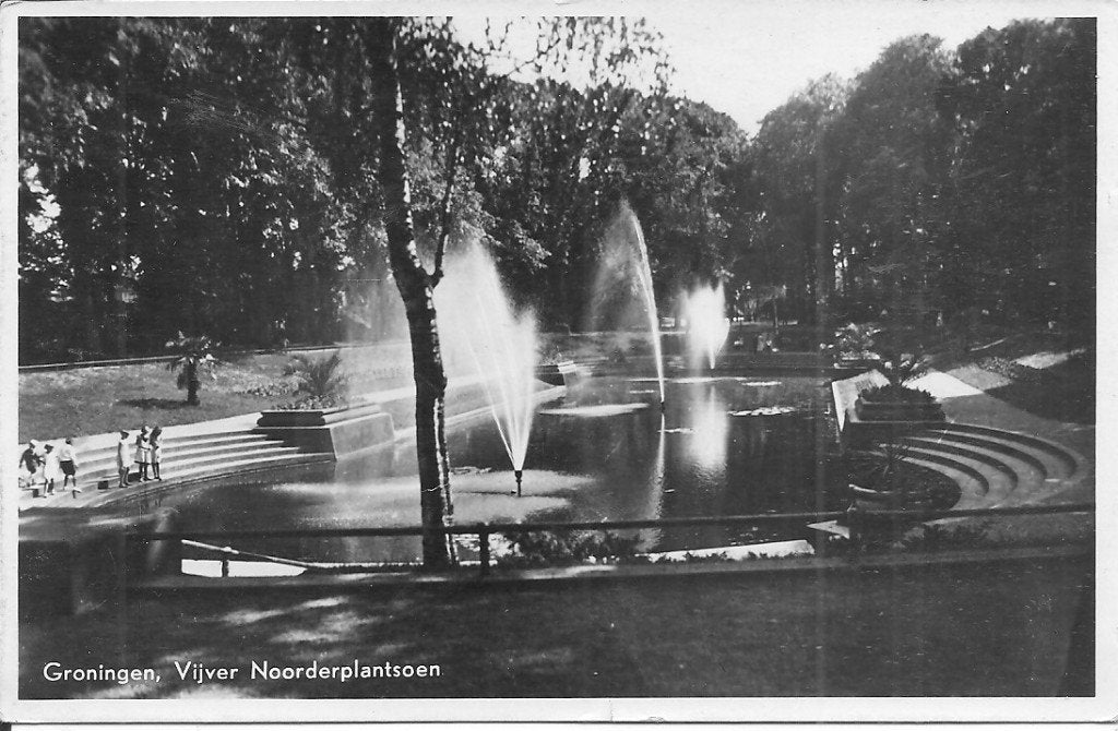 Oude ansichtkaart Groningen, Vijver Noorderplantsoen, Ophalen of Verzenden, 1940 tot 1960, Gelopen, Groningen