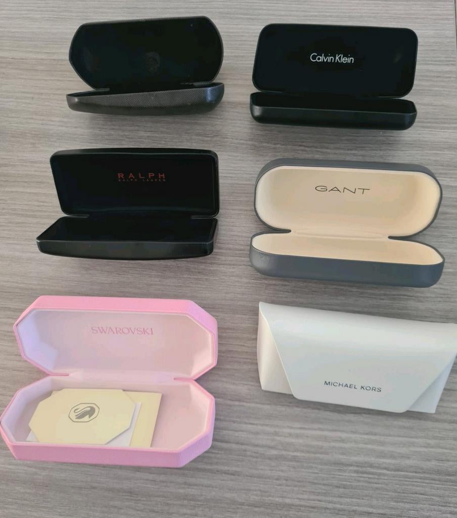 brillenkokers 
Michael Kors 
Ralph Lauren 
Swarovski 
Calvin, Ophalen of Verzenden, Nieuw