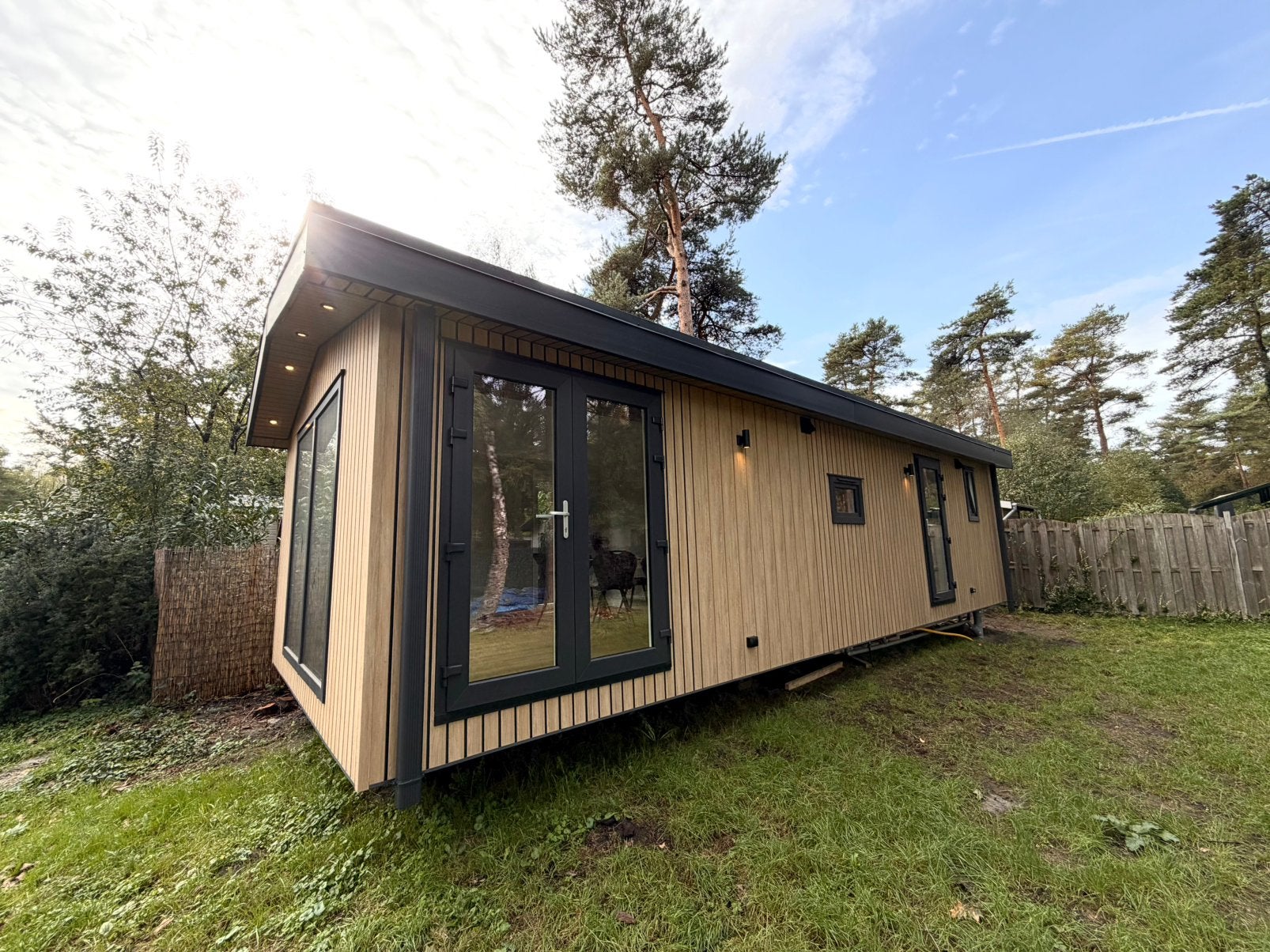 Nieuw luxe chalet op eigen grond - Veluwe - Hond- Doornspijk, In bos, 2 slaapkamers, Recreatiepark, Gelderland en Veluwe