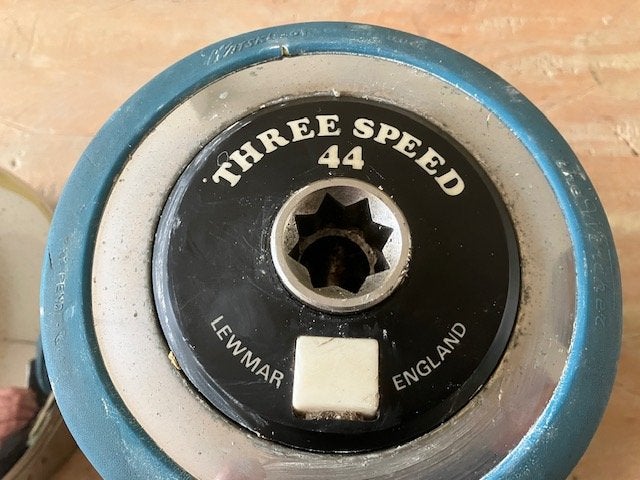 Een stel Lewmar 44 lieren whinches triple speed, Niet ingevuld, 6 meter of meer, Gebruikt, Niet ingevuld