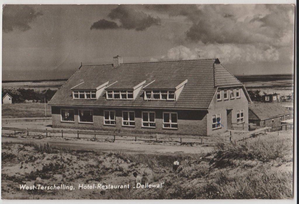 1964 west terschelling dellewal hotel restaurant wadden, Ophalen of Verzenden, Voor 1920, Gelopen, Waddeneilanden