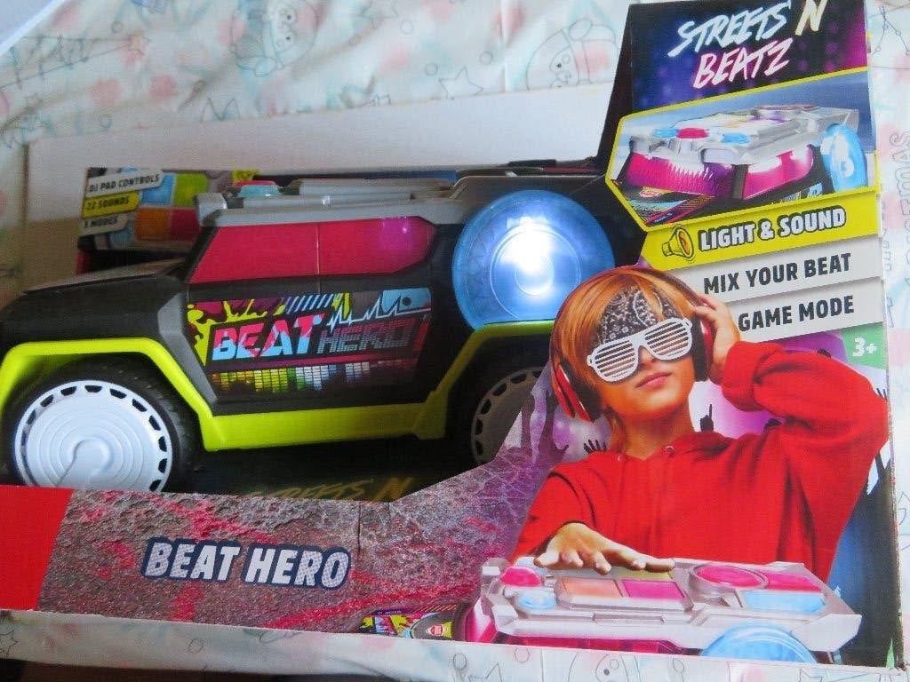 DICKIE TOYS --- BEAT HERO -- 32 CM, Ophalen of Verzenden, Zo goed als nieuw, Jongen